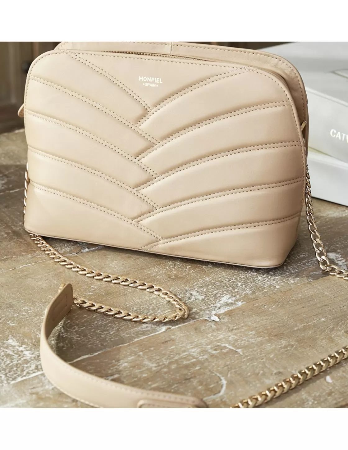 MONPIEL Women'S Leather Bag^Quilted Leather Bag With Gold Chain Beige